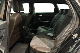 musta SEAT Leon Sportstourer 2021 kuva 10.