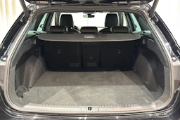 musta SEAT Leon Sportstourer 2021 kuva 15.