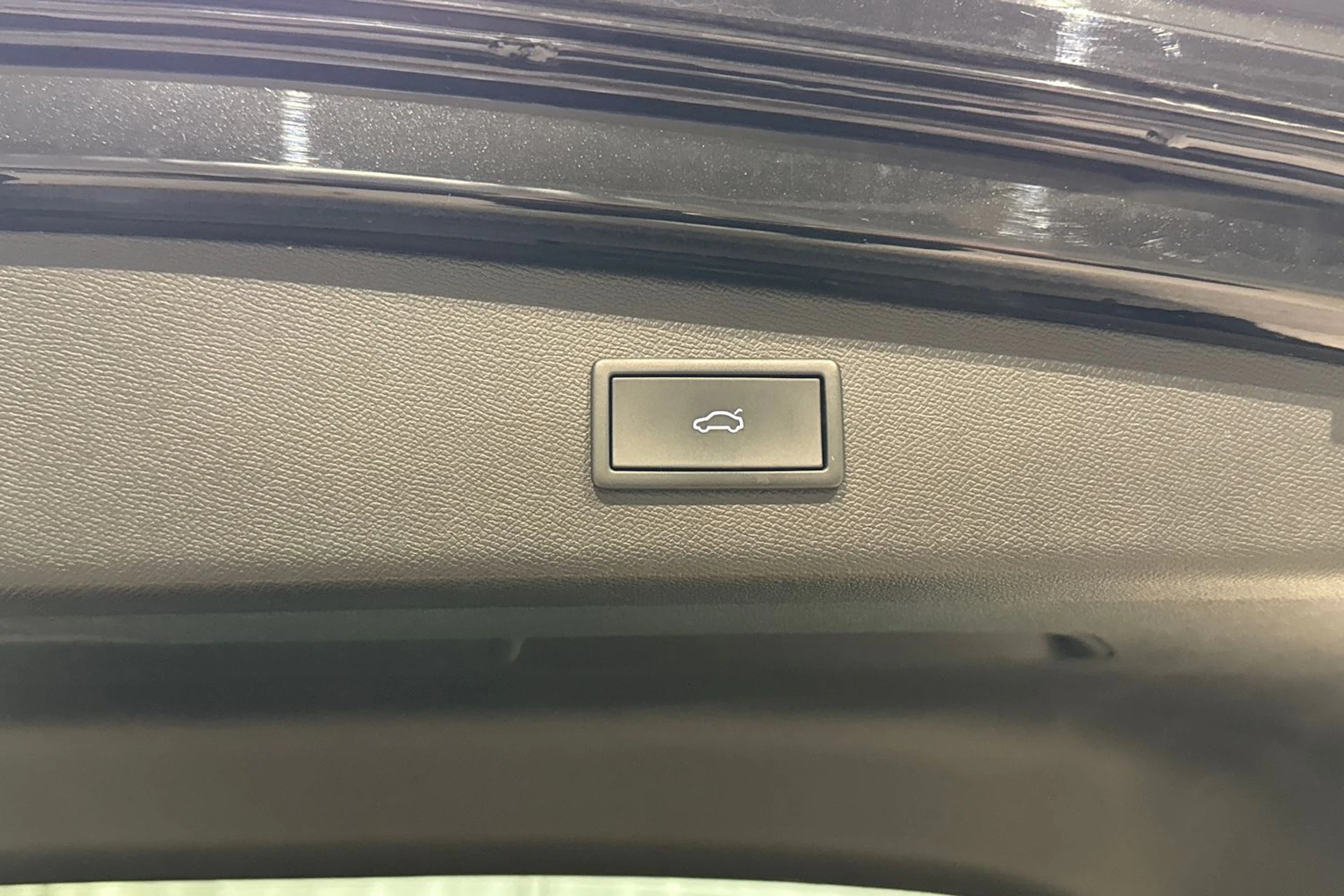 musta SEAT Leon Sportstourer 2021 kuva 16.