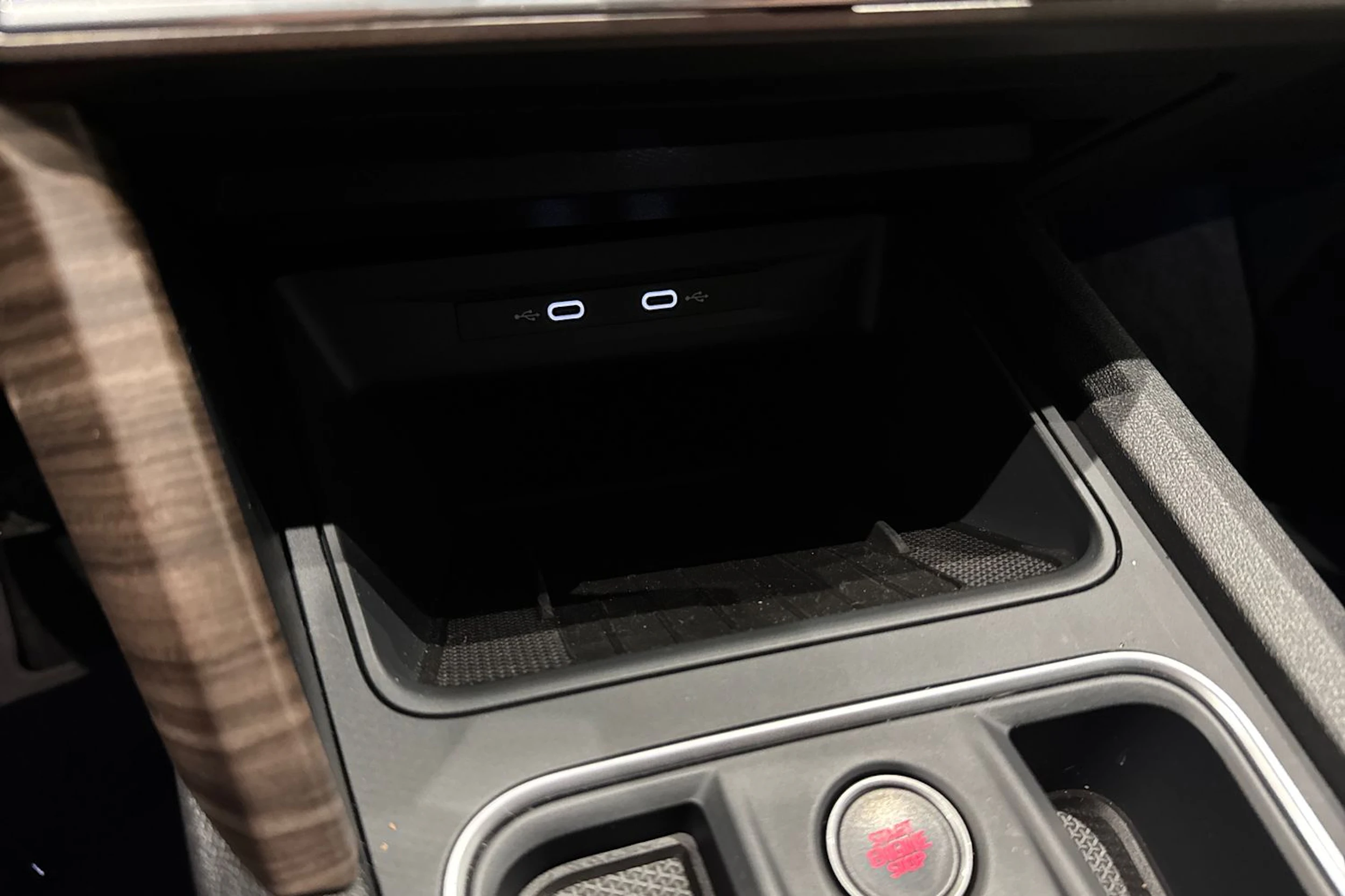 musta SEAT Leon Sportstourer 2021 kuva 28.