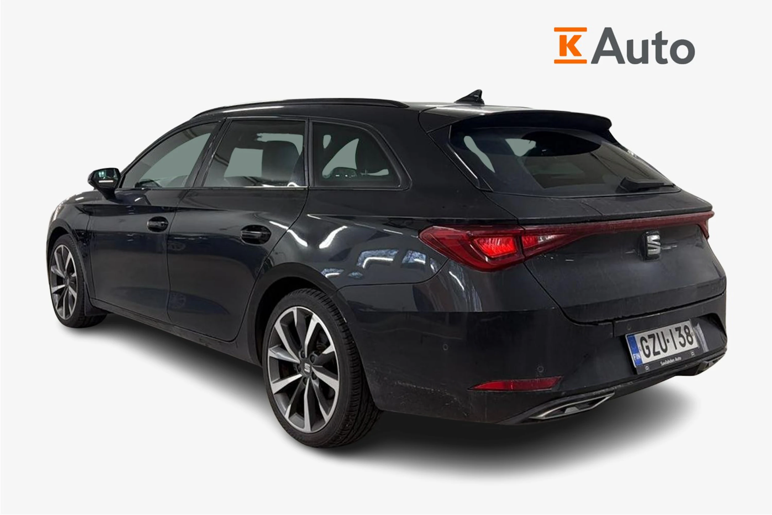 met. musta SEAT Leon Sportstourer 2021 kuva 2.