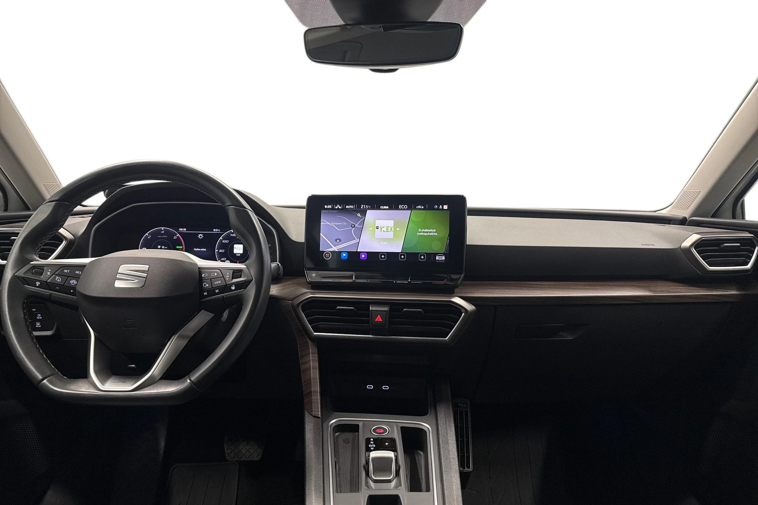 valkoinen SEAT Leon Sportstourer 2021 kuva 7.