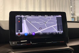 valkoinen SEAT Leon Sportstourer 2021 kuva 19.