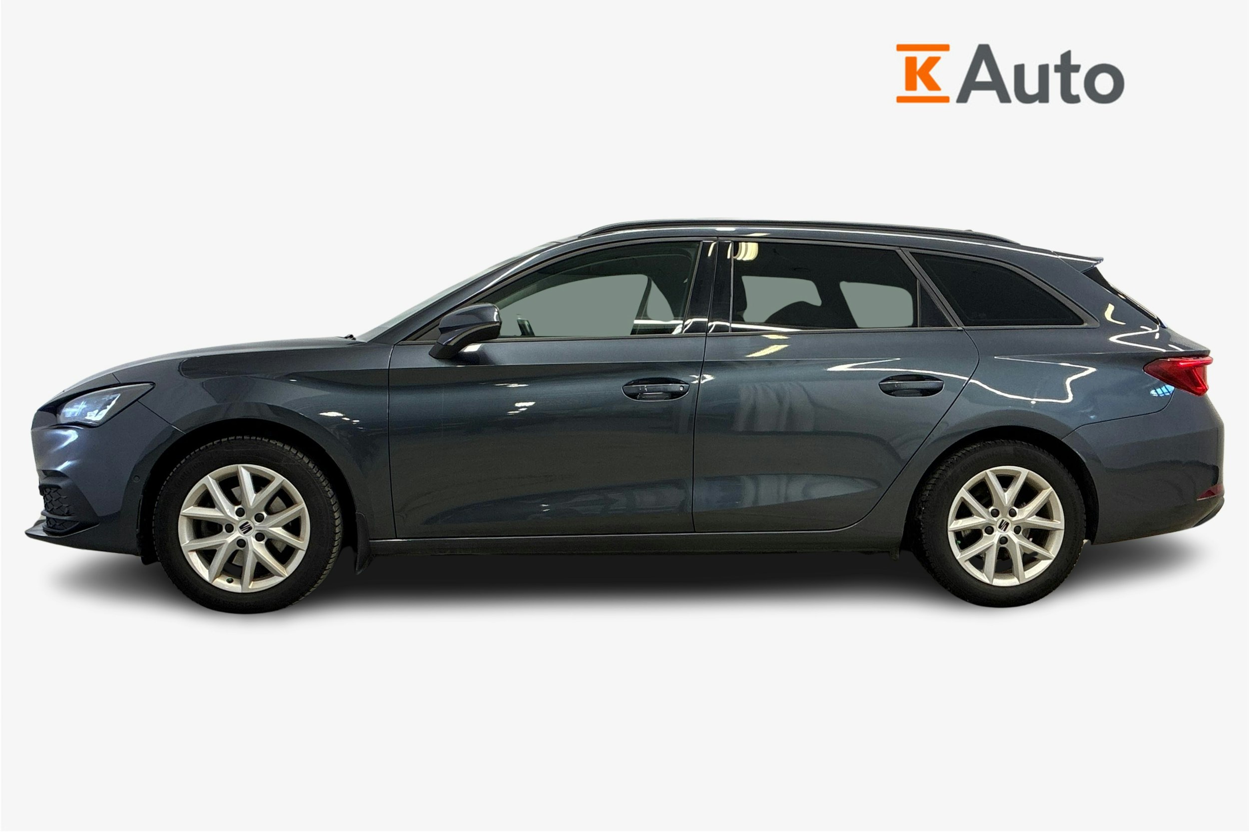 harmaa SEAT Leon Sportstourer 2021 kuva 6.