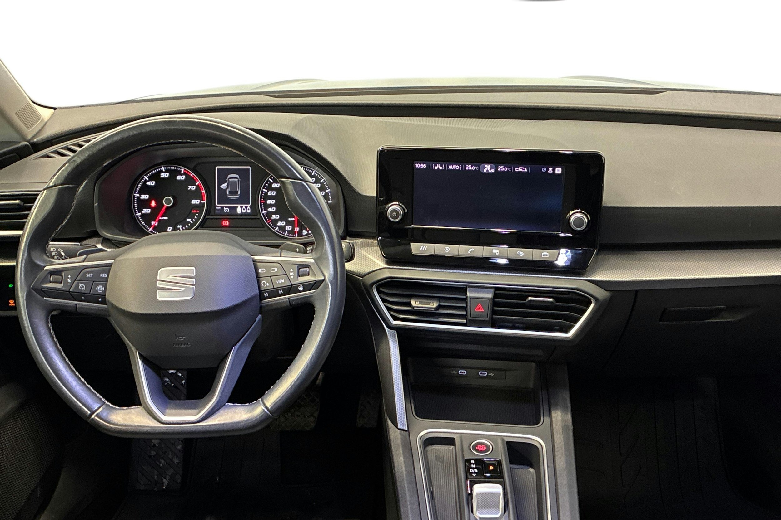 harmaa SEAT Leon Sportstourer 2021 kuva 9.