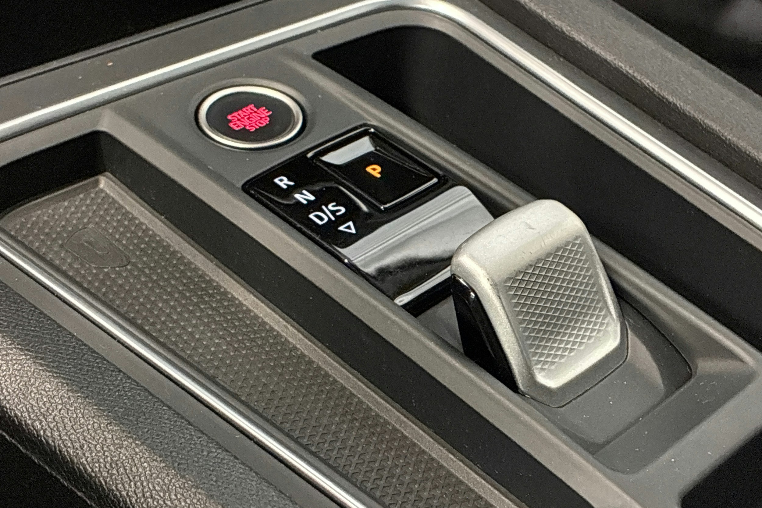 harmaa SEAT Leon Sportstourer 2021 kuva 13.