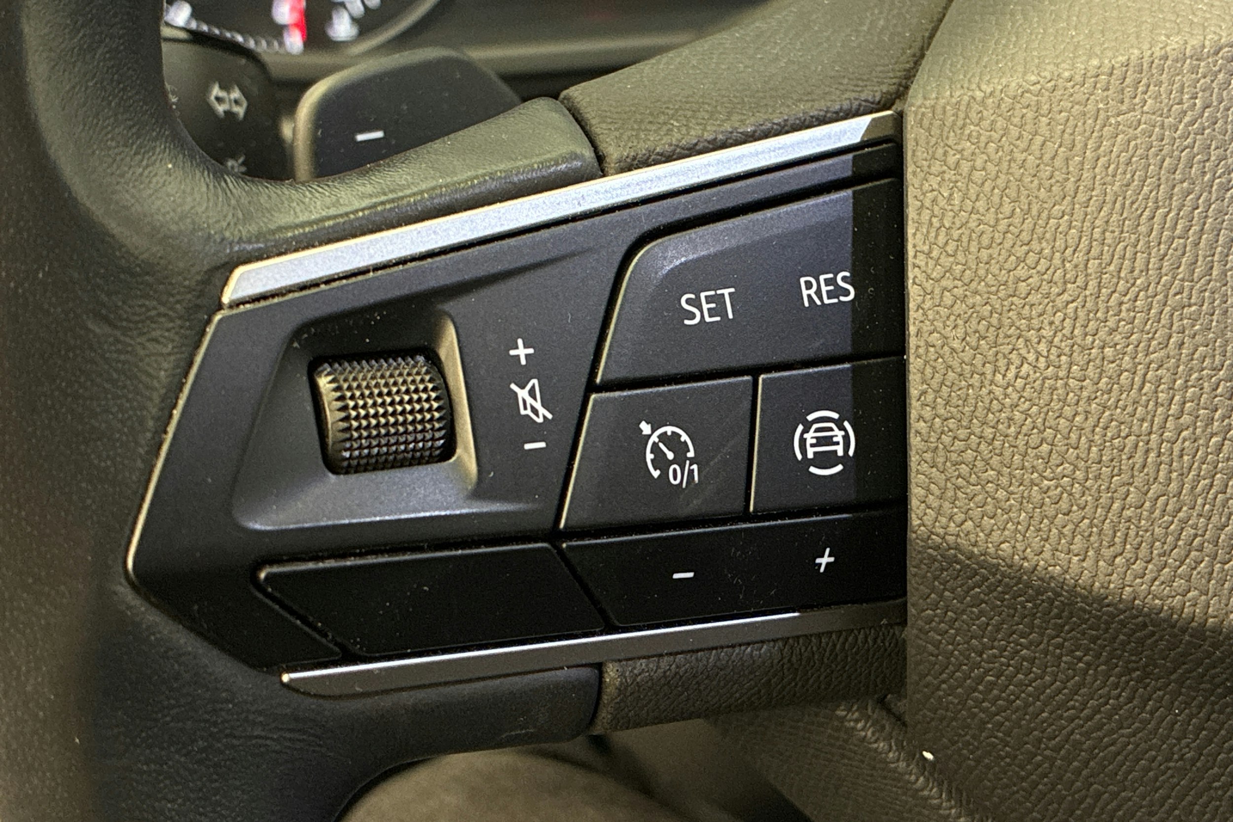 harmaa SEAT Leon Sportstourer 2021 kuva 14.