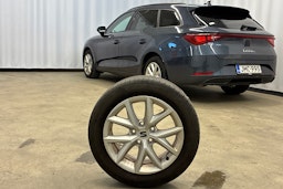 harmaa SEAT Leon Sportstourer 2021 kuva 19.