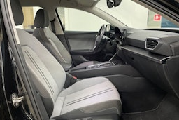 Musta SEAT LEON SPORTSTOURER 2021 kuva 14.
