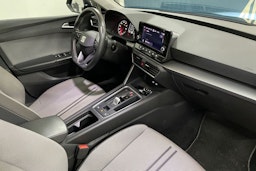 Musta SEAT LEON SPORTSTOURER 2021 kuva 15.