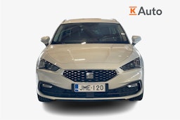 Valkoinen SEAT Leon Sportstourer 2021 kuva 5.
