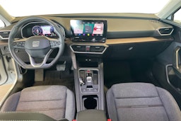 Valkoinen SEAT Leon Sportstourer 2021 kuva 9.