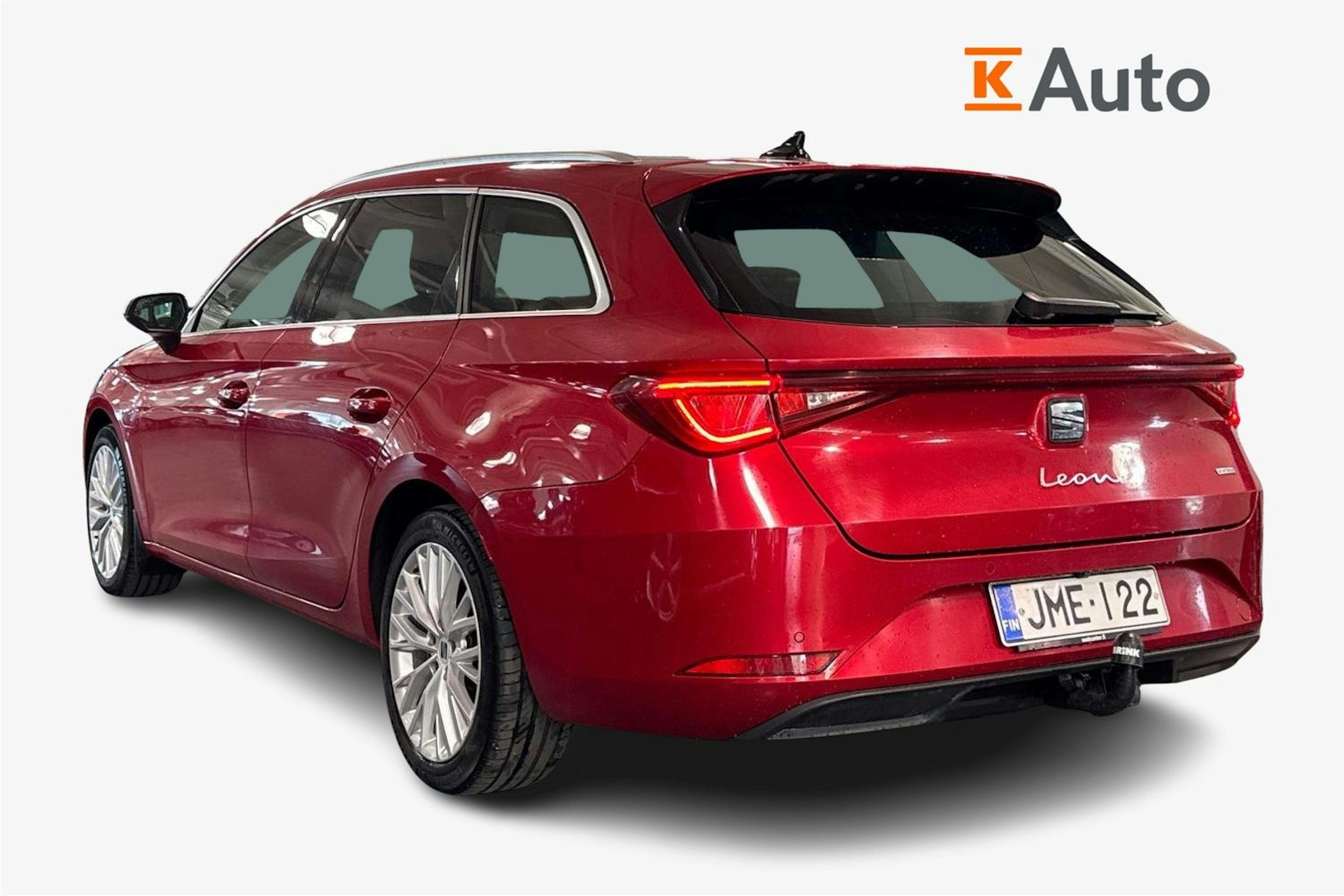 met. punainen SEAT Leon Sportstourer 2021 kuva 2.