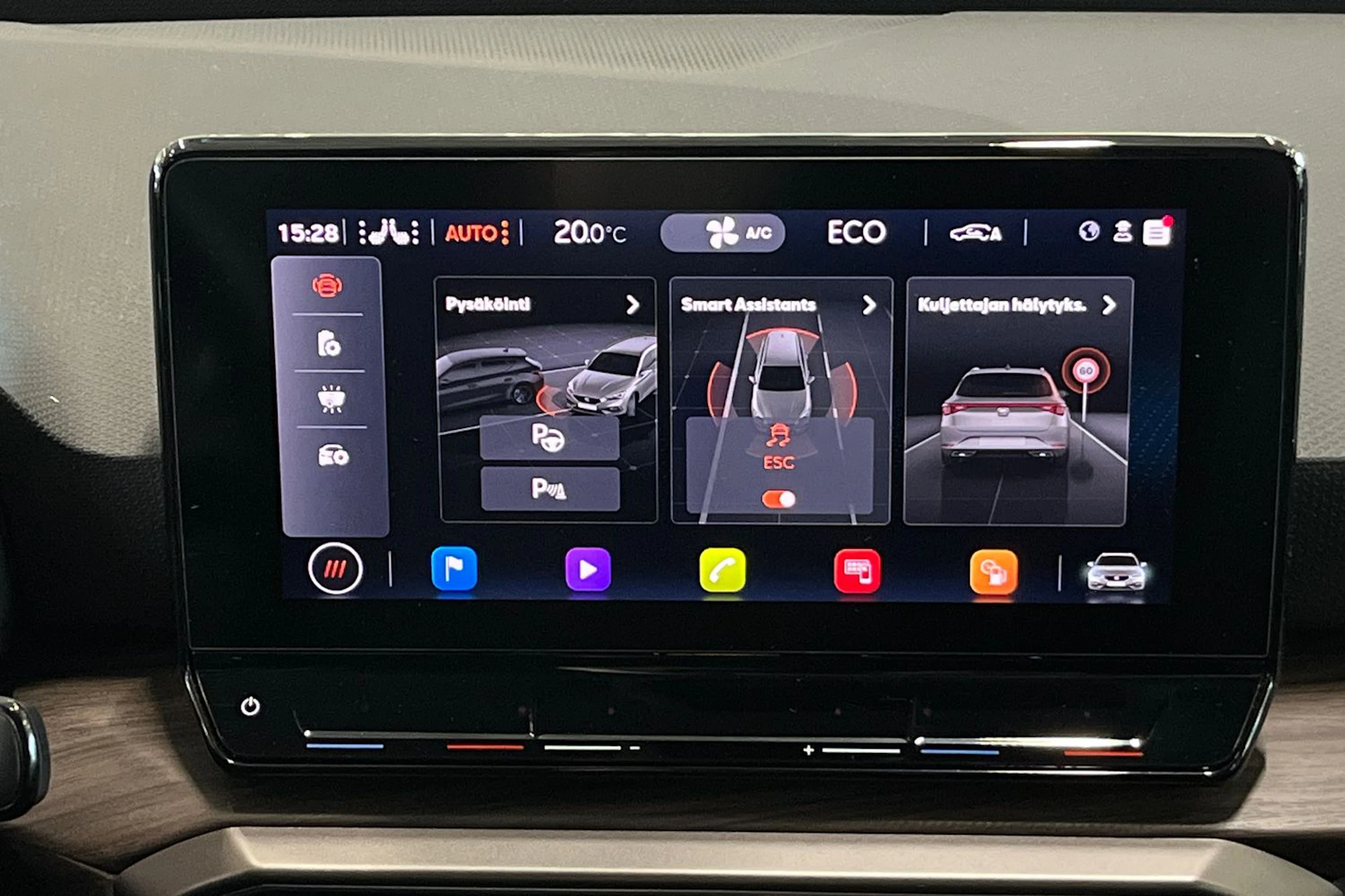 harmaa SEAT Leon Sportstourer 2021 kuva 20.