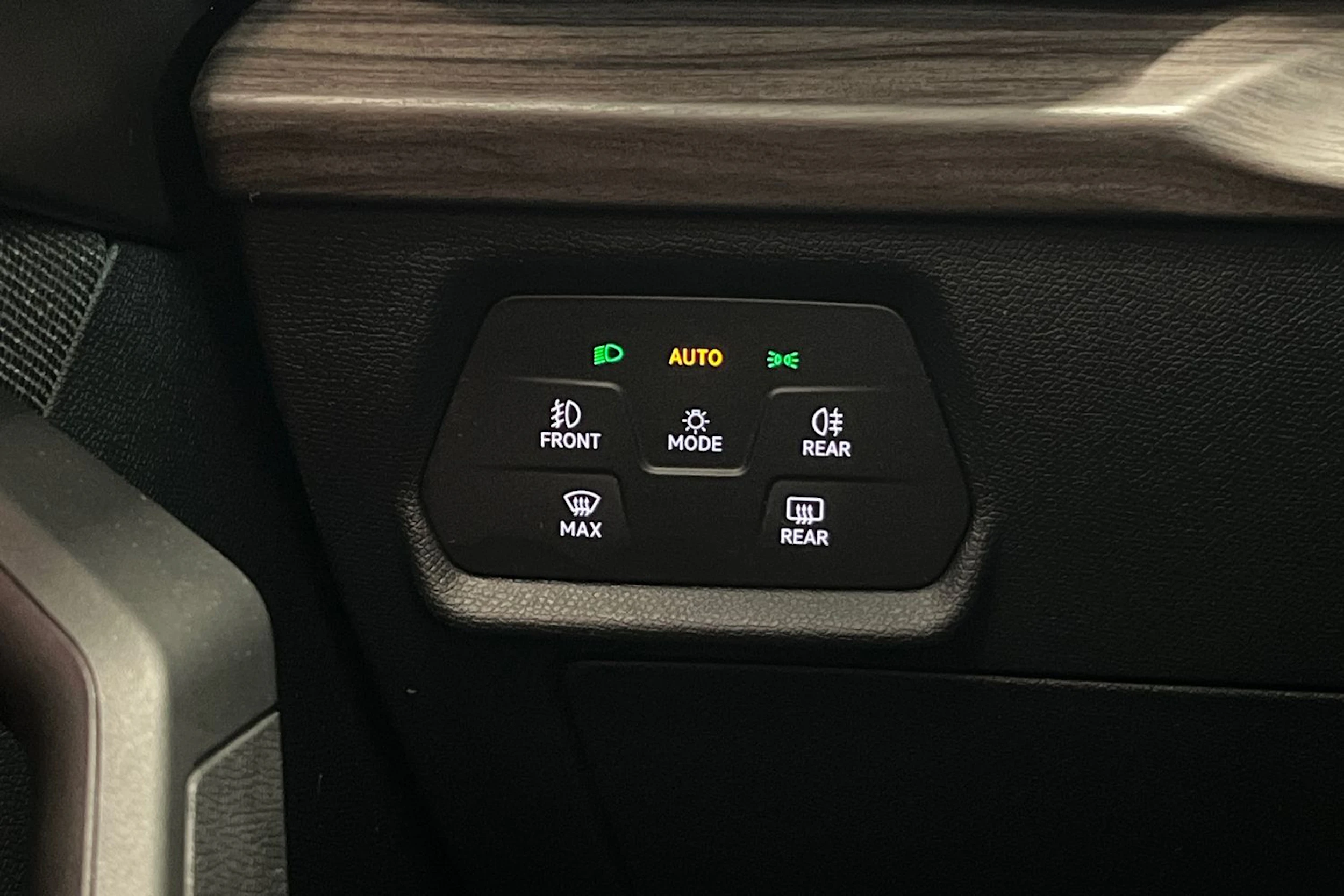 harmaa SEAT Leon Sportstourer 2021 kuva 31.