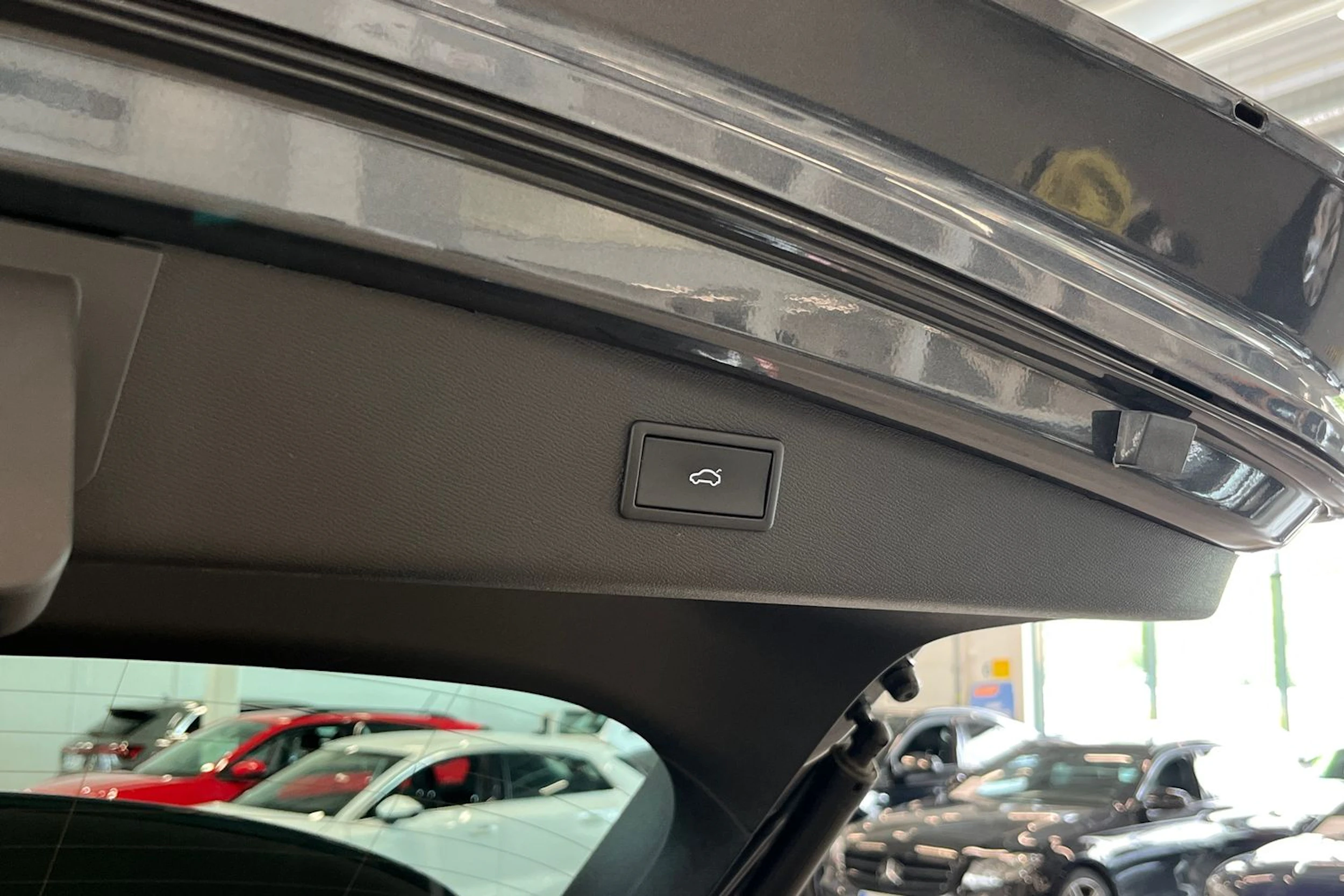harmaa SEAT Leon Sportstourer 2021 kuva 33.