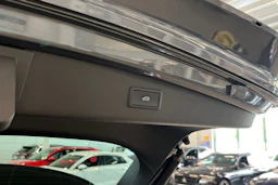 harmaa SEAT Leon Sportstourer 2021 kuva 33.