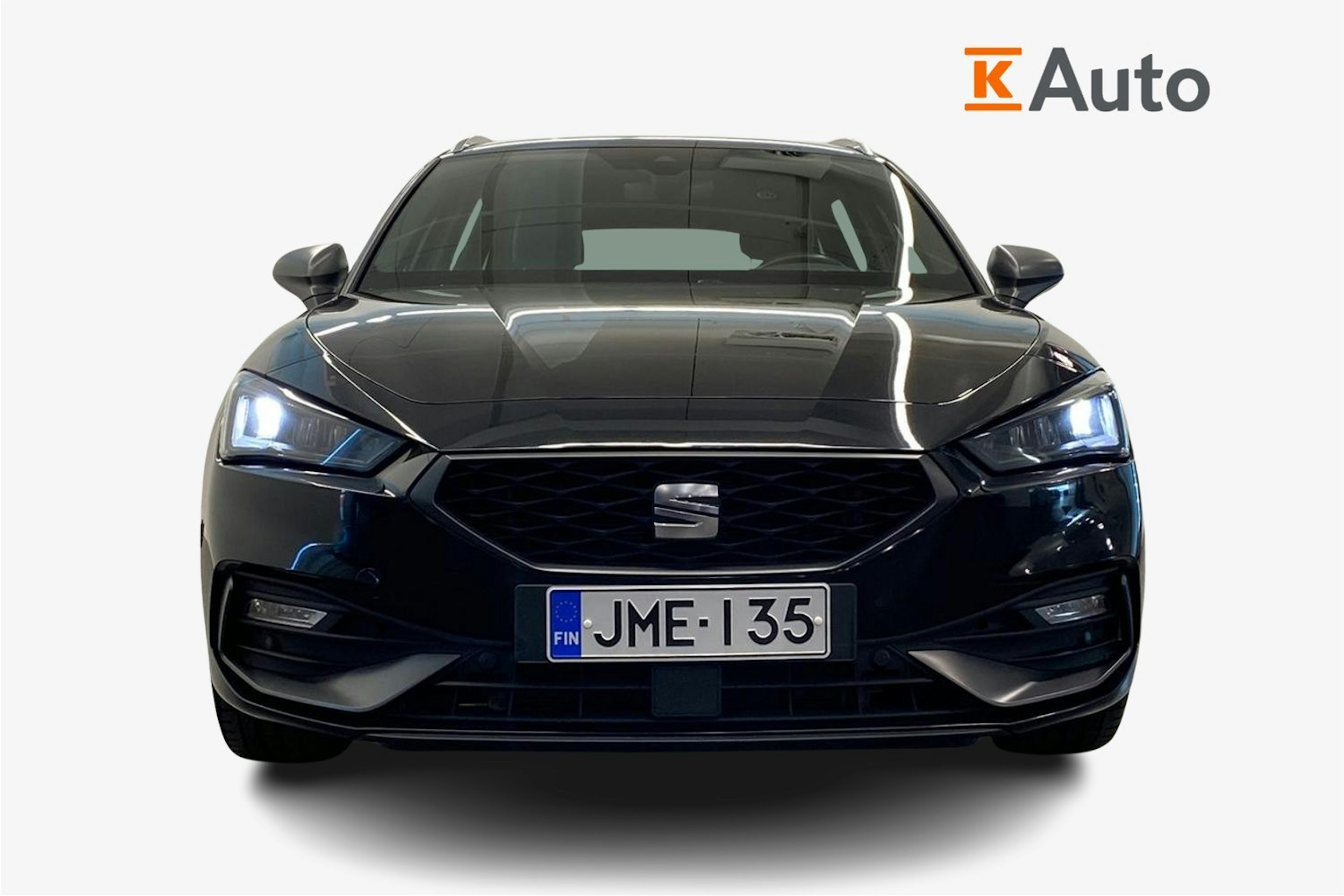 musta SEAT Leon Sportstourer 2021 kuva 5.