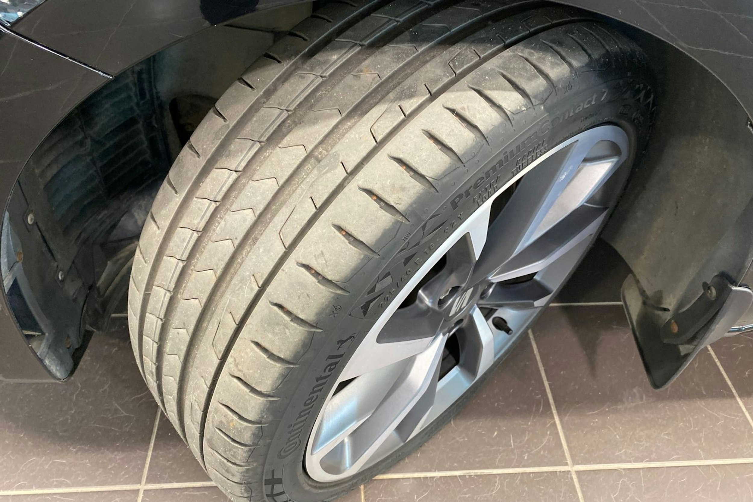 musta SEAT Leon Sportstourer 2021 kuva 14.