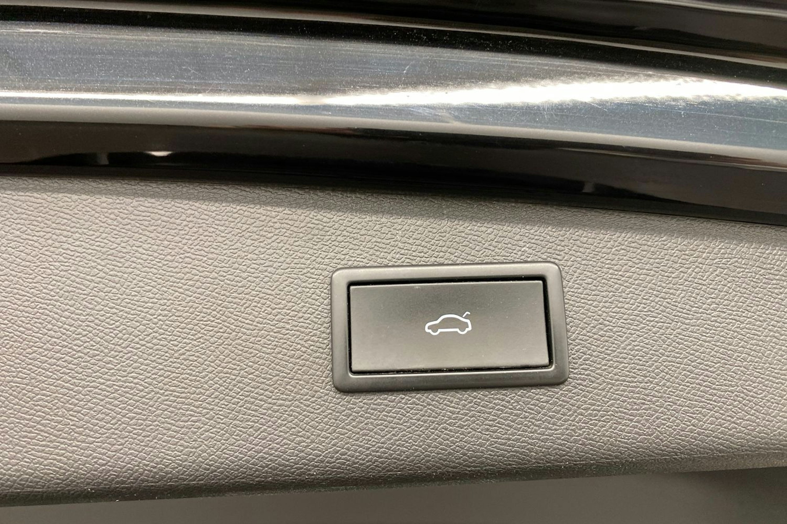 musta SEAT Leon Sportstourer 2021 kuva 32.
