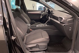 musta SEAT Leon Sportstourer 2021 kuva 35.