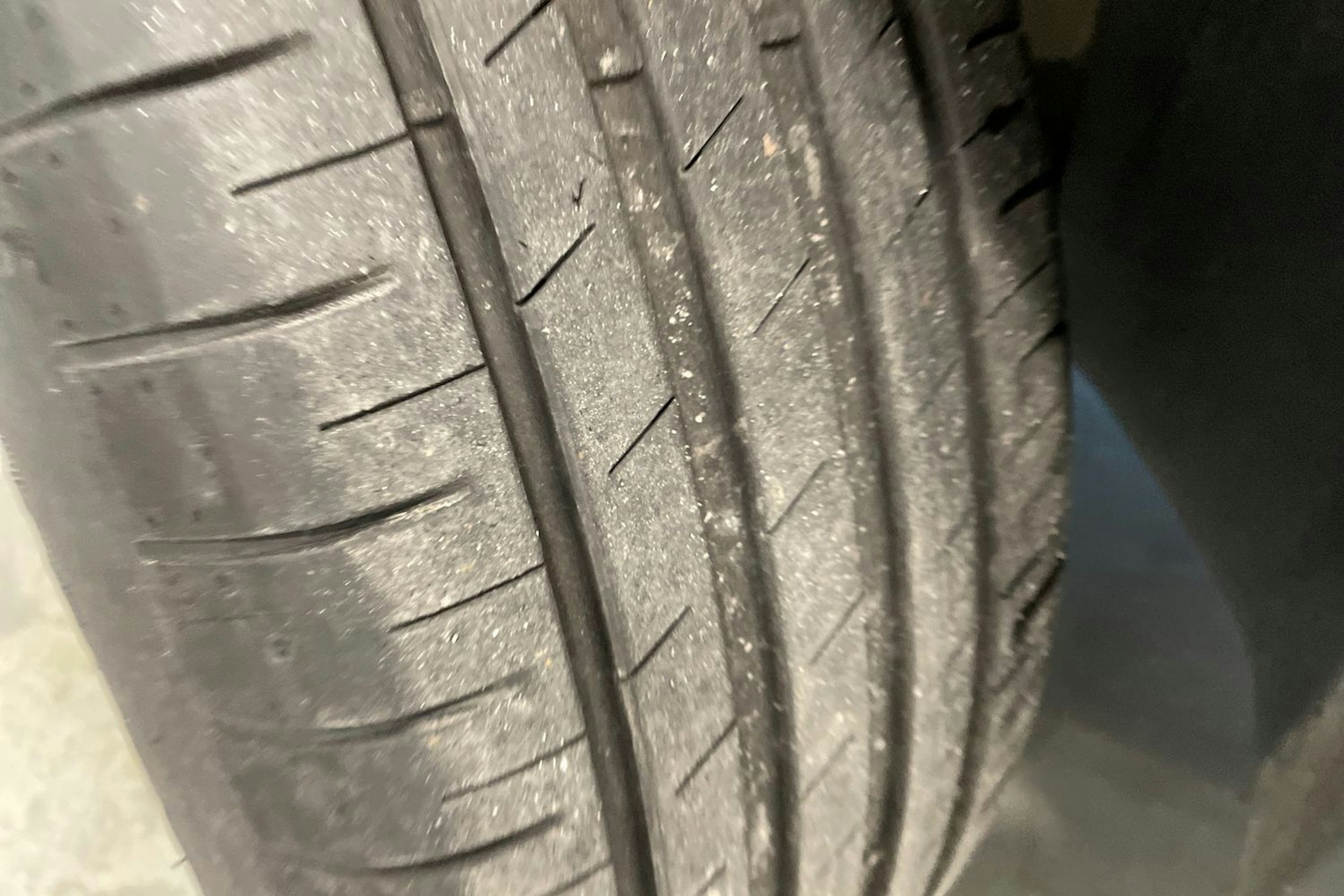 valkoinen SEAT Leon Sportstourer 2021 kuva 13.