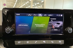 valkoinen SEAT Leon Sportstourer 2021 kuva 21.