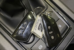 valkoinen SEAT Leon Sportstourer 2021 kuva 29.