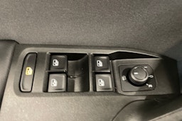 valkoinen SEAT Leon Sportstourer 2021 kuva 30.