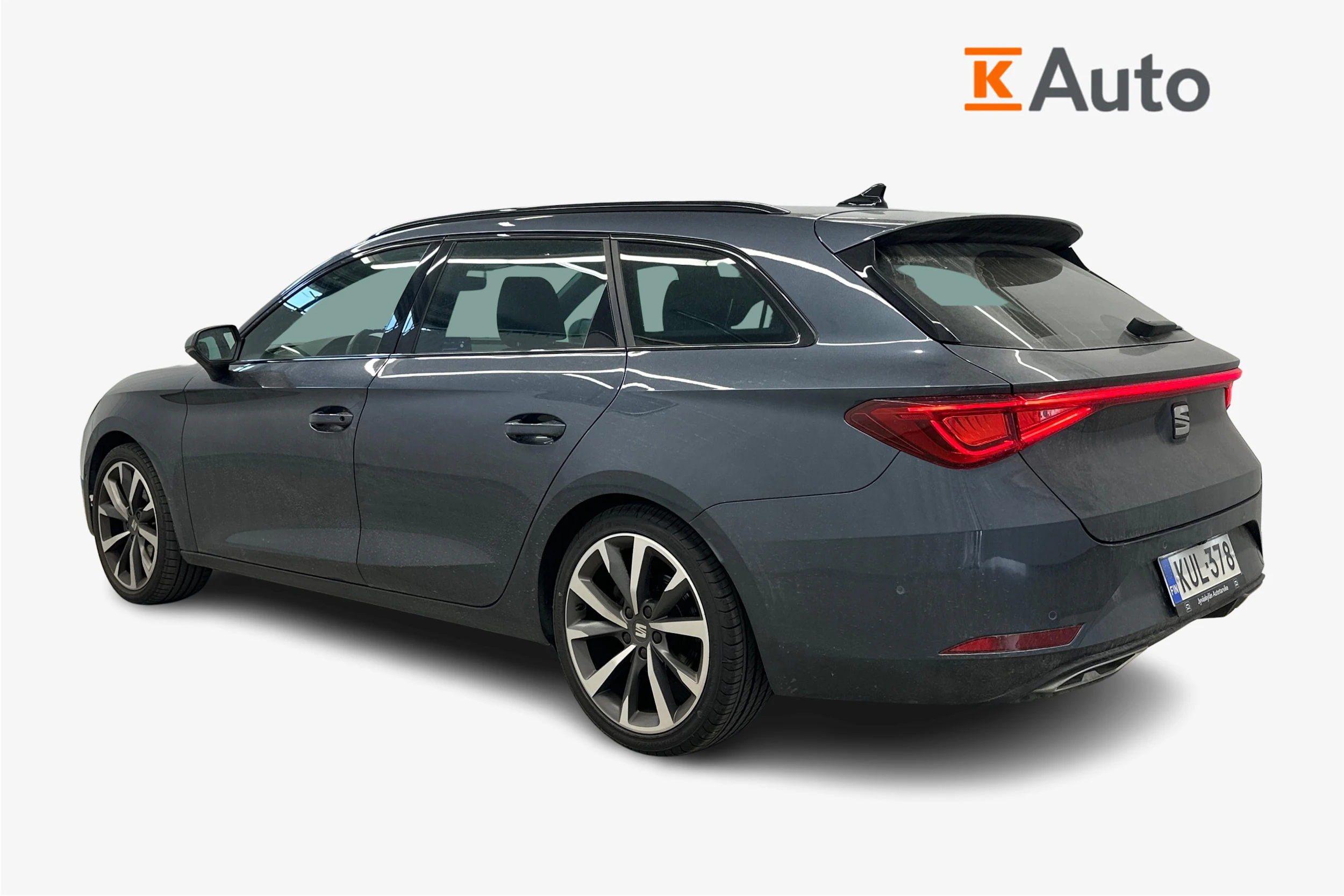 harmaa SEAT Leon Sportstourer 2021 kuva 2.