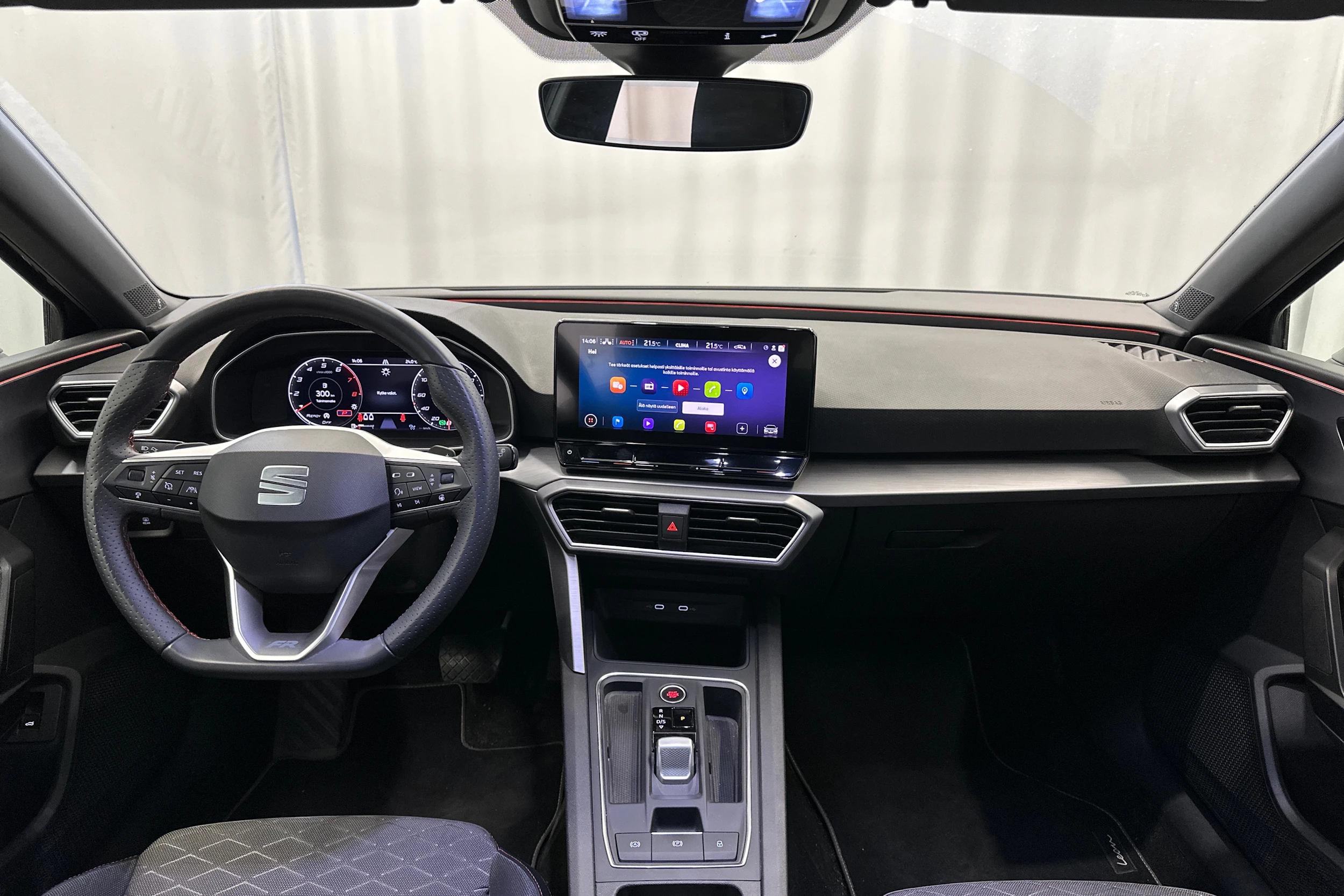 harmaa SEAT Leon Sportstourer 2021 kuva 5.