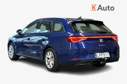 sininen SEAT Leon Sportstourer 2021 kuva 2.