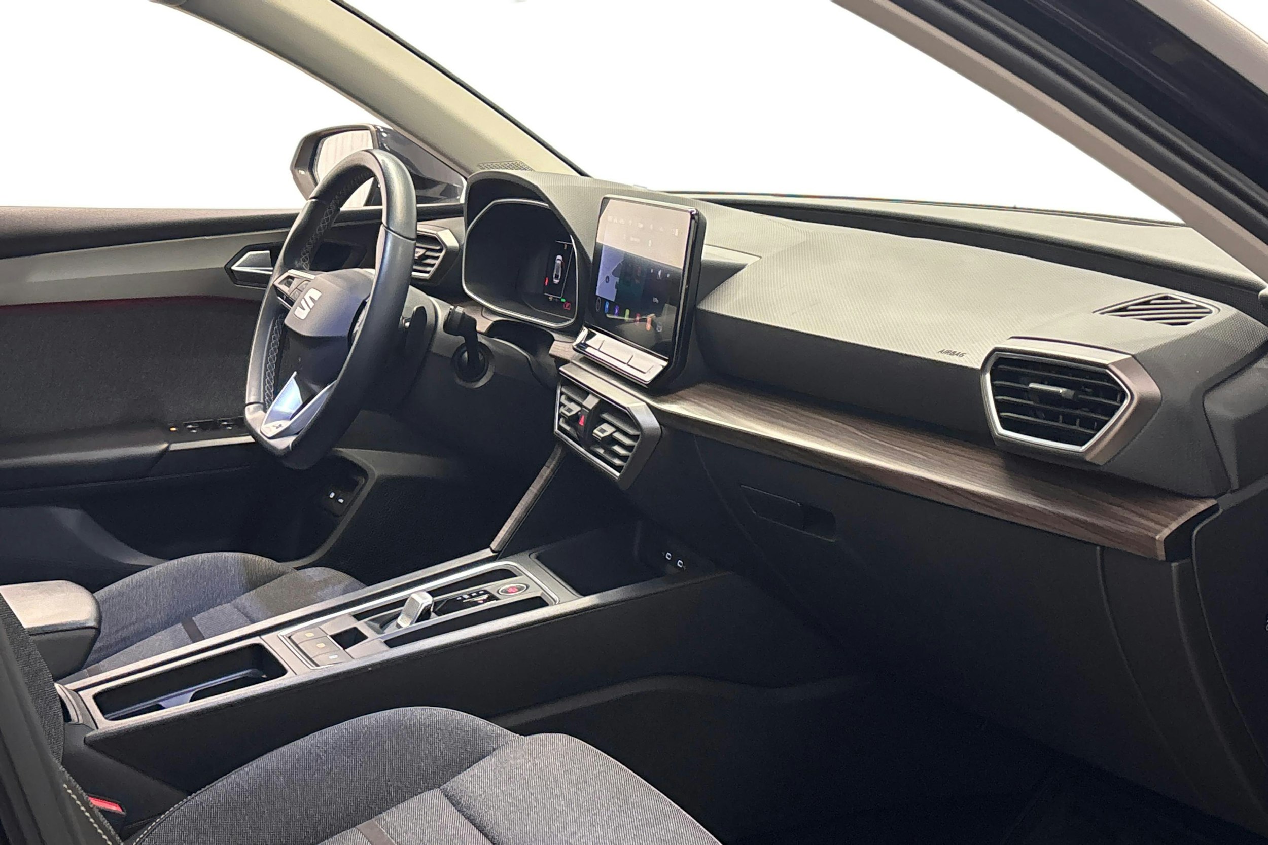 musta SEAT Leon Sportstourer 2021 kuva 10.