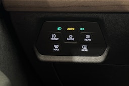 musta SEAT Leon Sportstourer 2021 kuva 20.