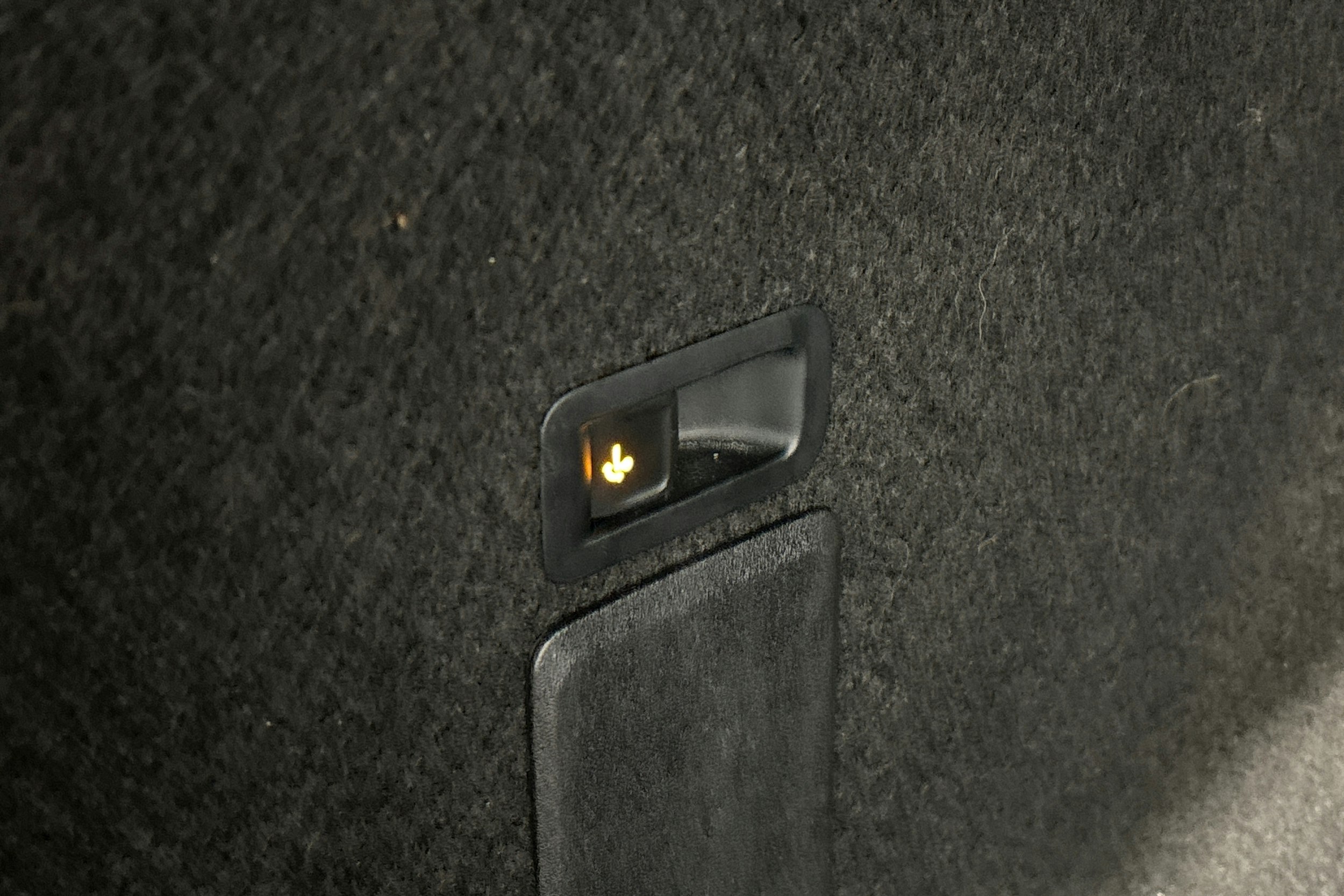 musta SEAT Leon Sportstourer 2021 kuva 28.