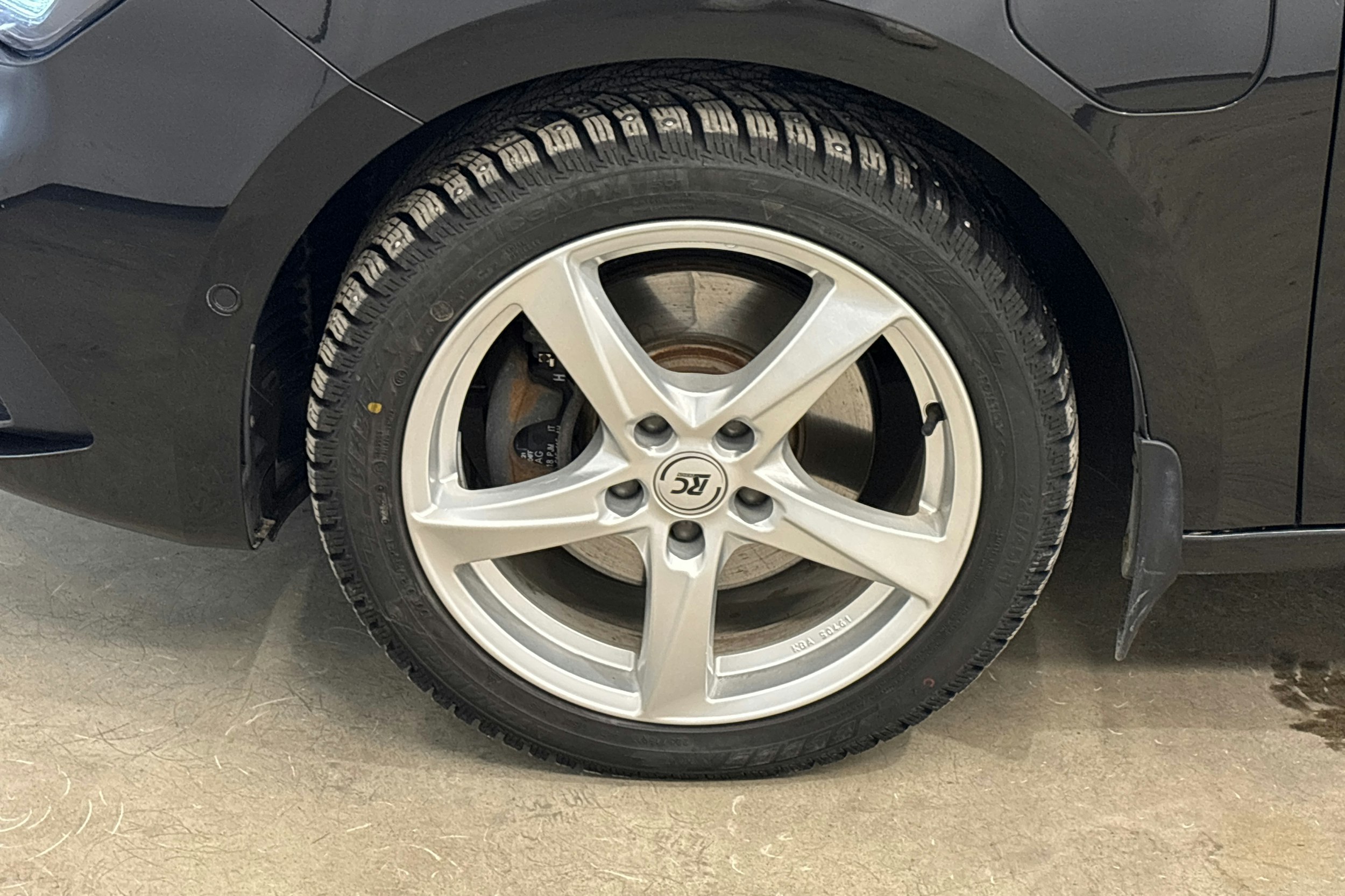 musta SEAT Leon Sportstourer 2021 kuva 32.