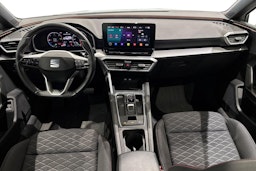 valkoinen SEAT Leon Sportstourer 2021 kuva 7.