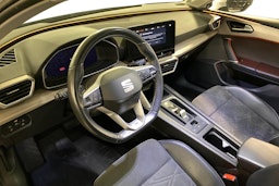 valkoinen SEAT Leon Sportstourer 2021 kuva 7.