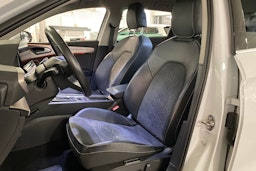 valkoinen SEAT Leon Sportstourer 2021 kuva 14.