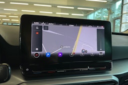 valkoinen SEAT Leon Sportstourer 2021 kuva 20.