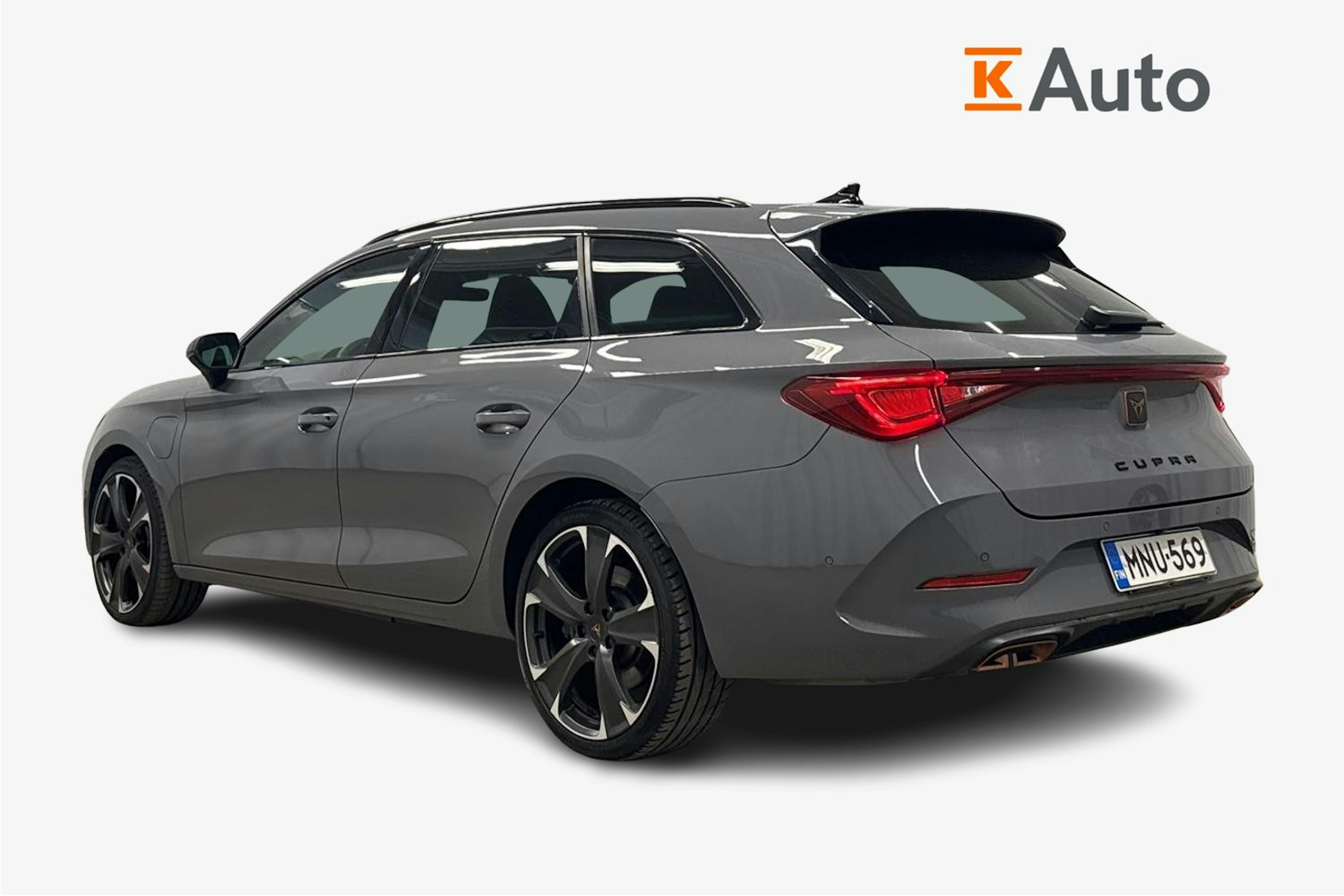 harmaa SEAT Leon Sportstourer 2021 kuva 2.