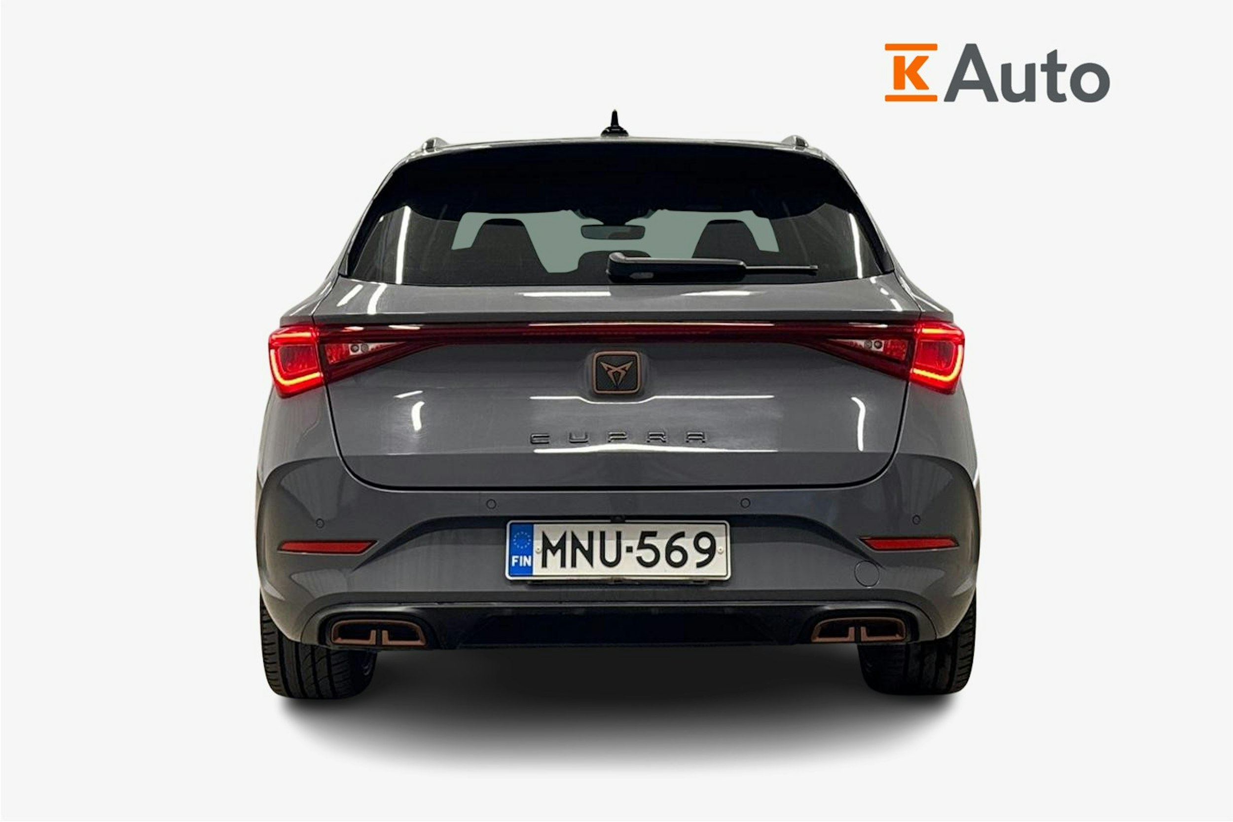 harmaa SEAT Leon Sportstourer 2021 kuva 3.