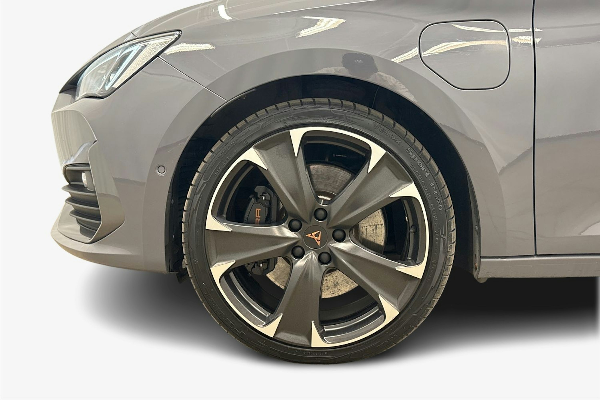 harmaa SEAT Leon Sportstourer 2021 kuva 11.