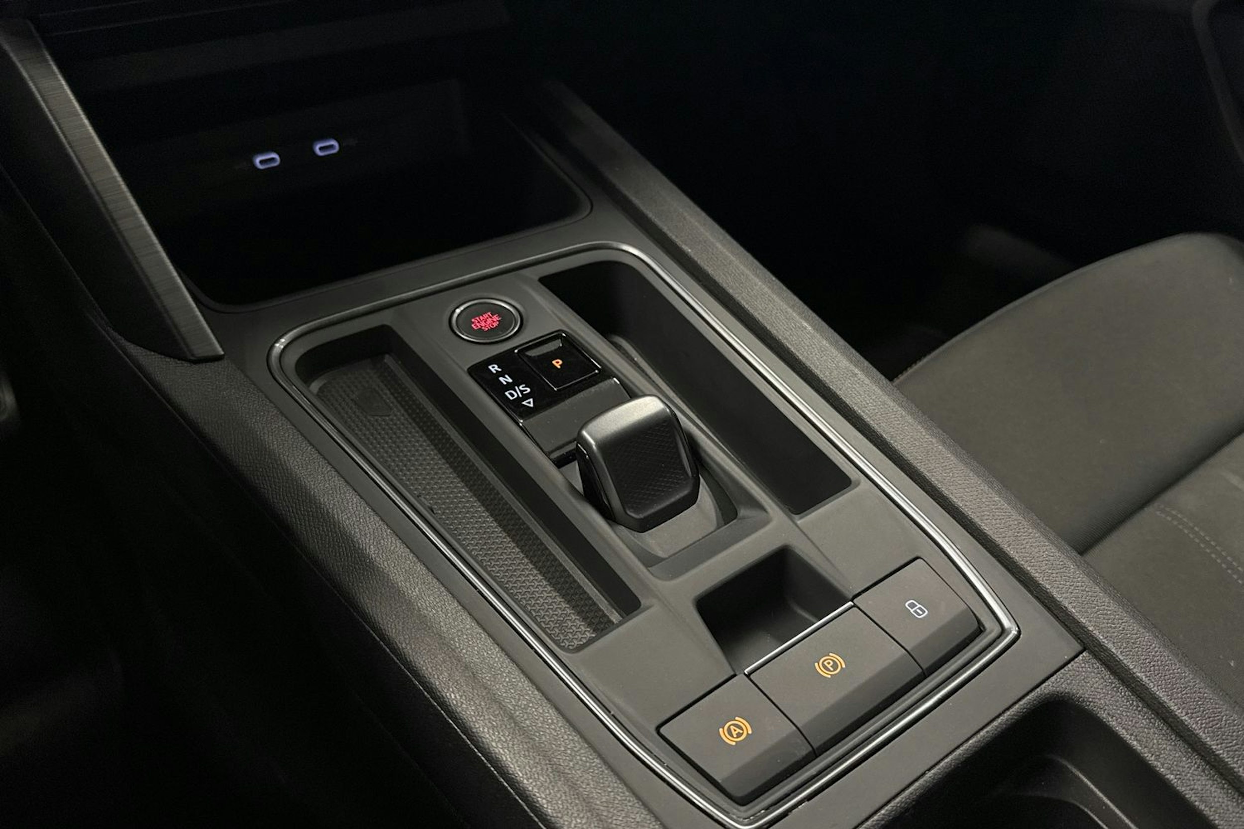 harmaa SEAT Leon Sportstourer 2021 kuva 30.