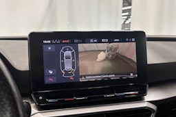 valkoinen SEAT Leon Sportstourer 2021 kuva 27.