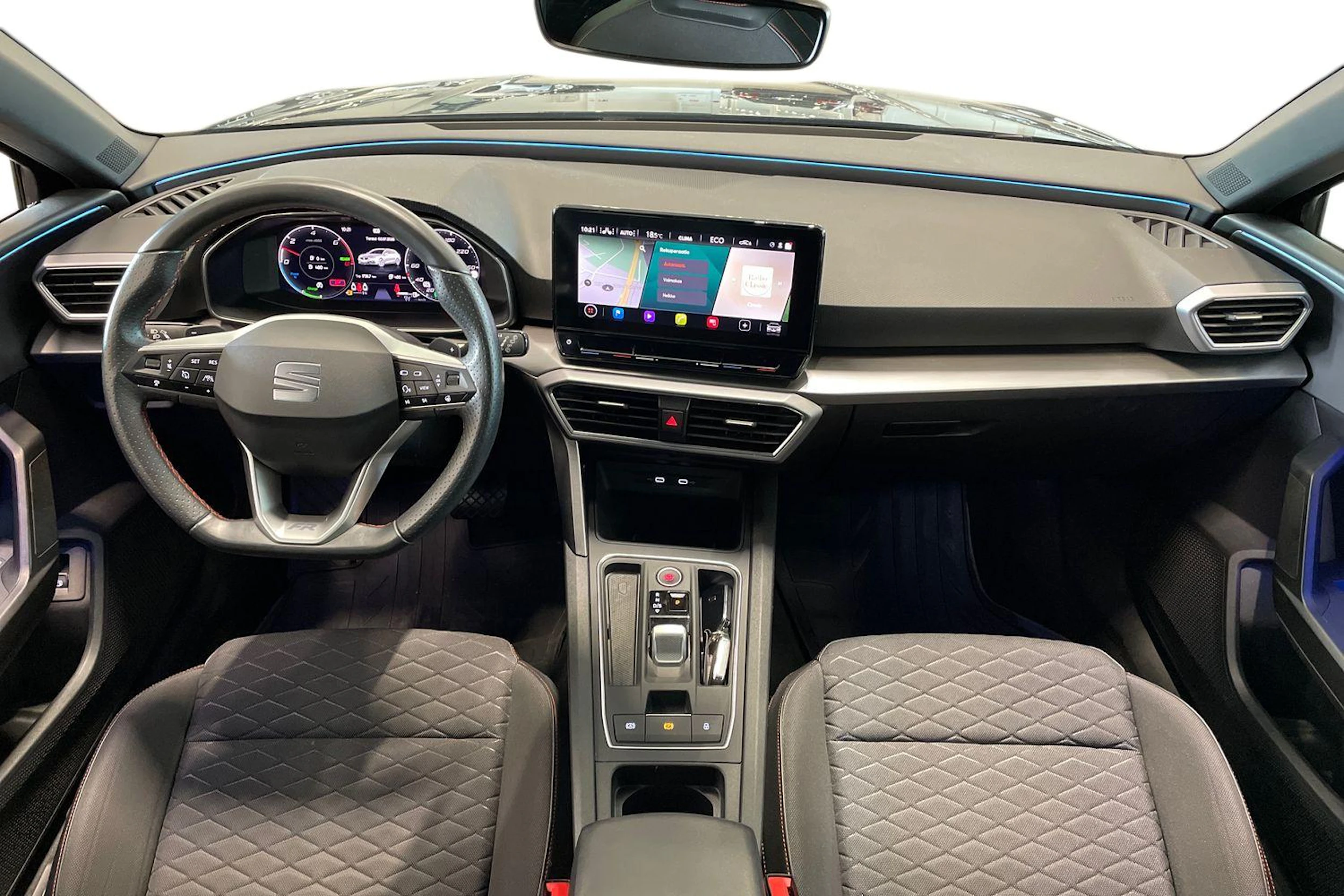Musta SEAT LEON SPORTSTOURER 2021 kuva 7.