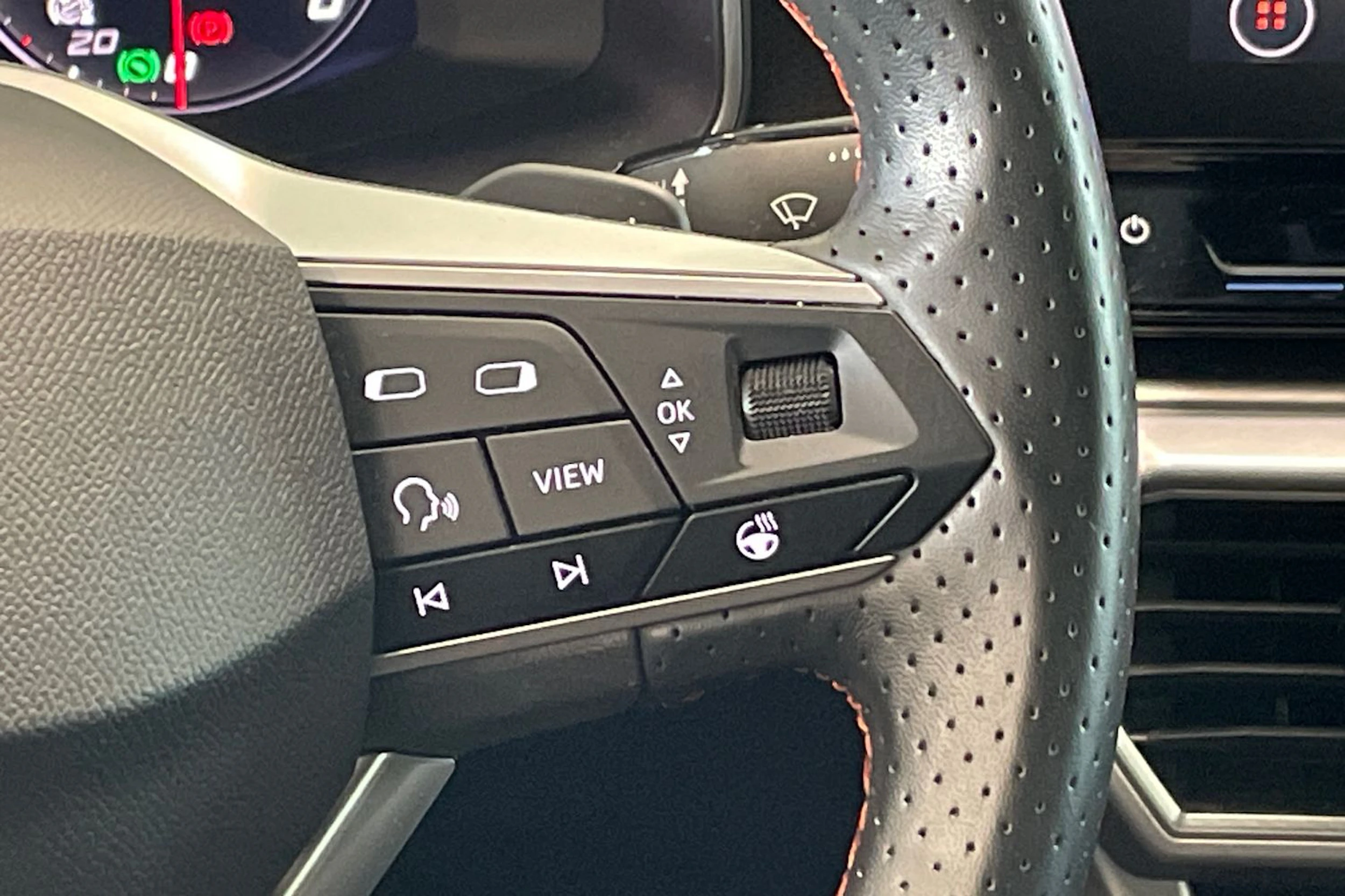Musta SEAT LEON SPORTSTOURER 2021 kuva 14.