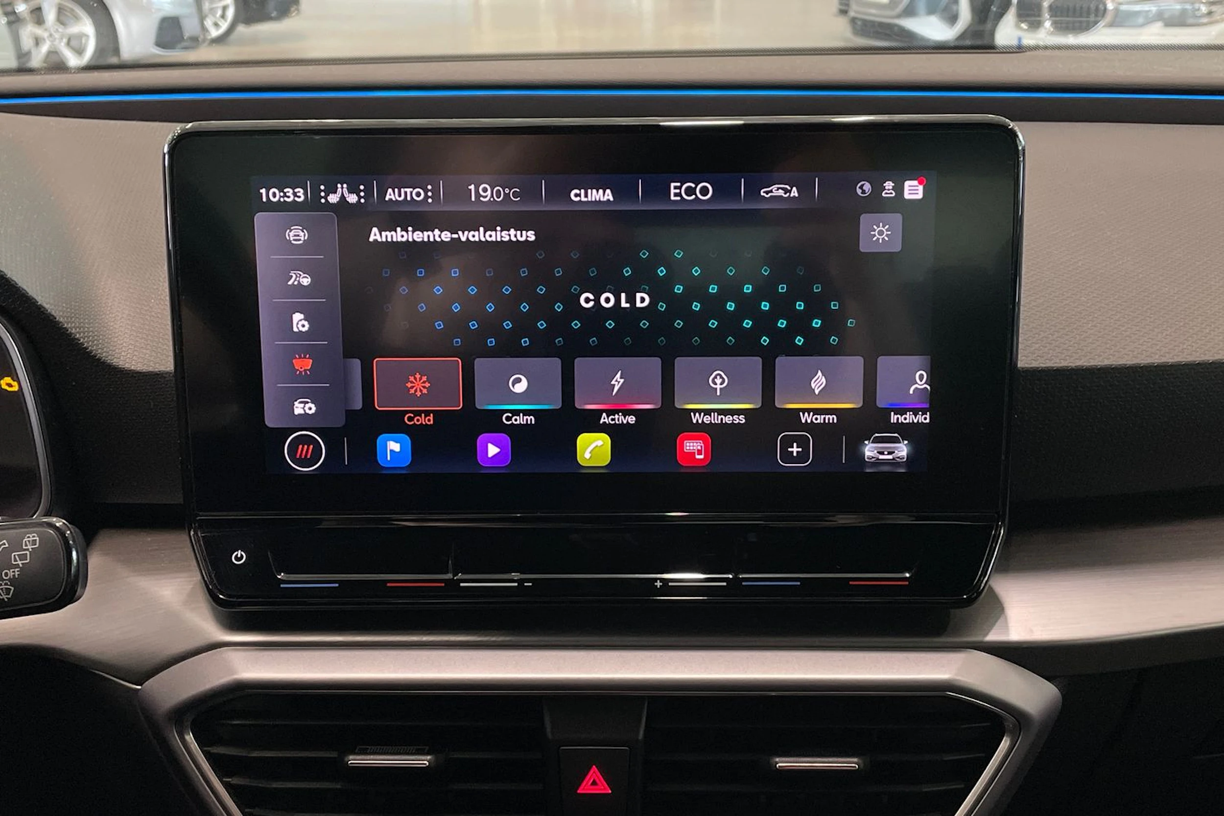 Musta SEAT LEON SPORTSTOURER 2021 kuva 20.