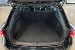 Musta SEAT LEON SPORTSTOURER 2021 kuva 26.