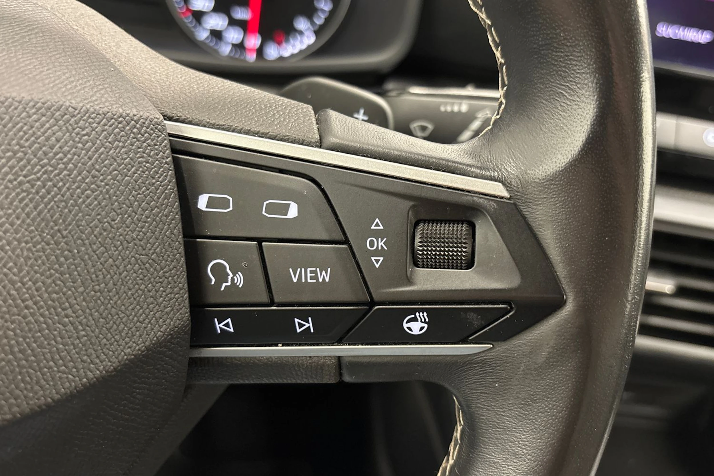 harmaa SEAT Leon Sportstourer 2021 kuva 14.